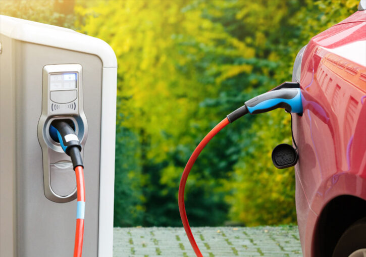 Baterii fotovoltaice pentru statii de incarcare masini electrice